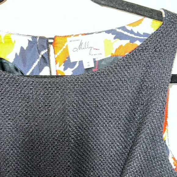 Milly of New York Navy Wool Textured Sheath Dress with Gold Chain Womens Sz 2 - Picture 3 of 6